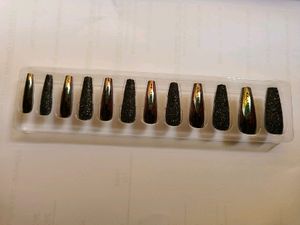 Artificial Nail With Sticker