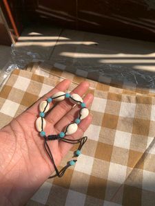 Cowire Shell Bracelet ✨🐚