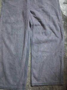 These Are Wide-leg Jeans