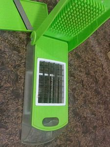 Green Vegetable Chopper
