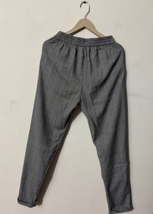 H&amp;M Women&#39;s Grey Check Paperbag Trousers