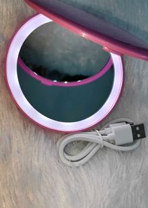 Mac Pink Light Mirror 🪞