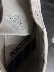 Roadster Leather Sneakers