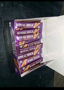 Royal Milk Chocolate 🍫 40 Pic Available