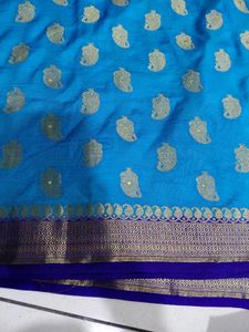 Beautiful  Saree😍