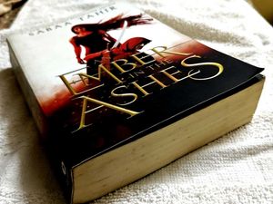 Ember in the Ashes (Tahir, Sabaa)