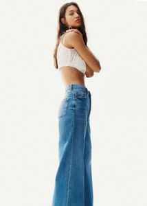 Wide Ultra High Jeans 💙💙