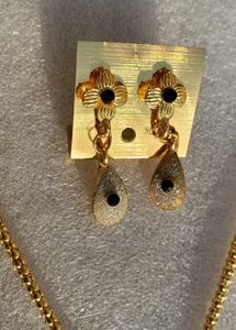 HIGH QUALITY SILVER NECKLACE WITH EARRINGS