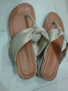 Liz Claiborne Thong Sandals