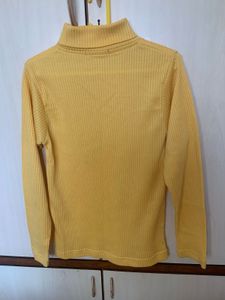 Turtleneck Yelllow Ribbed Tshirt