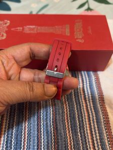 WOMAGE Quartz Red Watch