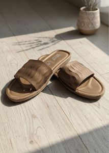 Comfy Brown Slides