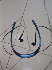 Bluetooth Headphones (Not Working Need repairing )