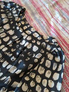 Black And White Dress For Office To Casual Wear