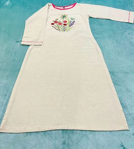 Beautiful Embroidered Kurti