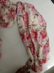 URBANIC Floral Off-Shoulder Top