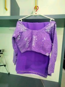 Chiffon Saree With Blouse