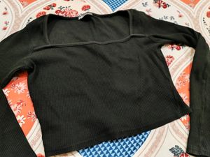 Zara Wide neck full sleeve black ribbed top