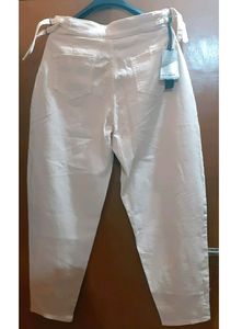 ROADSTER JEAN ( TOTALLY NEW)