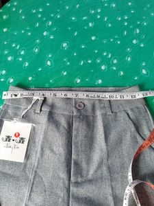 💥SALE💥Highwaist Ciggerette Trousers. Lightweight