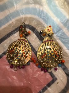 Gorgeous gold Earrings With Colourful Accents