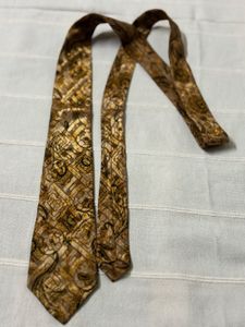 Silk Vintage Luxurious Premium Gold Necktie