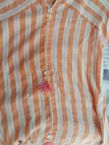 Very Beautiful Looking Kurta