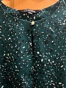 Annabelle Green Printed RoundNeck Dress+ Hip belt