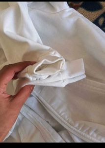 Trendy White Cropped Hoodie