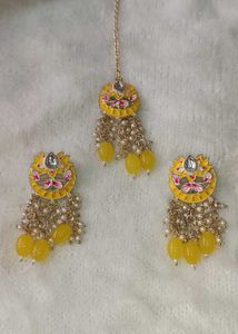 Yellow Floral Necklace