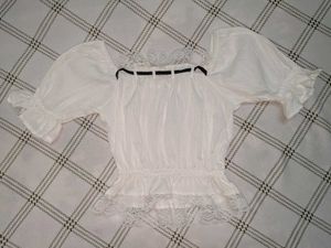 Cottagecore/Coquette Lace-bow Top