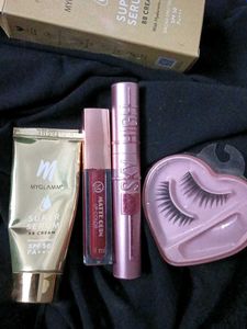 MyGlamm Makeup Kit