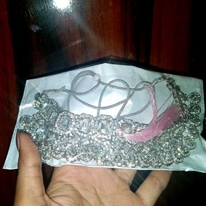 ELEGANT NECKLACE
