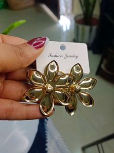 Golden Flower Earring