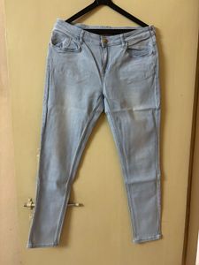 Light Blue/ Highly Washed Denim