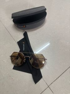🆕 “Fasttrack” Gold Oval Sunglasses 🕶️