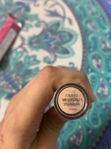 Maybelline Concealer In Shade 130 Medium