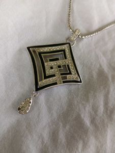 Silver Tone Geometric Pendant Necklace