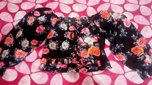#Top #Floral Crop Top #good Quality