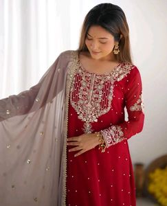 Elegant Red Kurta Set