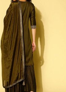 Women Yoke Design Thread Work Suit With Sharara