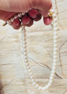 Elegant Faux Pearl Necklace