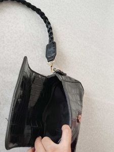 Sling Back