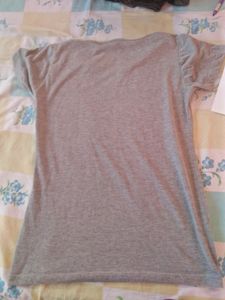 T-shirt  And Blue Jeans For Girls