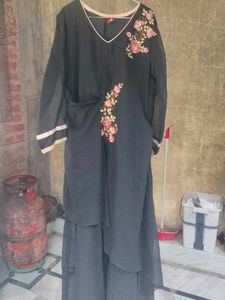 Elegant Embroidered Kurta Set