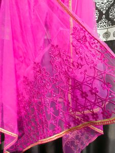 Pink Pakistani Shuit