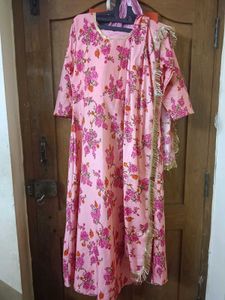 KURTHI and DUPATTA