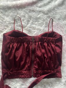 stunning wine criss crop top