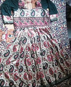 Elegant Ethnic Kurti..🌼