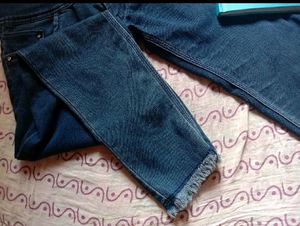Slim Jeans 👖- High Waist